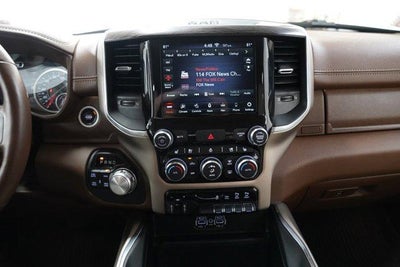 2020 RAM 1500 Laramie 4x4 Crew Cab 5'7" Box
