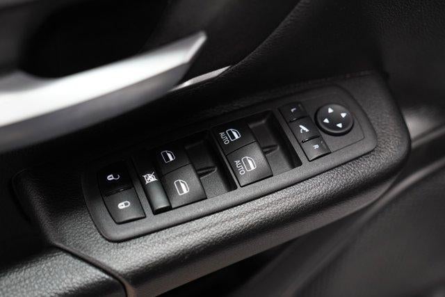 2022 RAM 1500 Big Horn 4x4 Crew Cab 6'4" Box