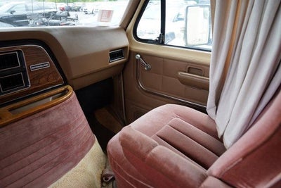 1988 Ford E-350 Base