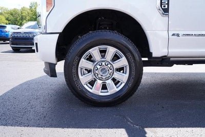 2017 Ford Super Duty F-350 SRW Platinum 4WD Crew Cab 6.75' Box
