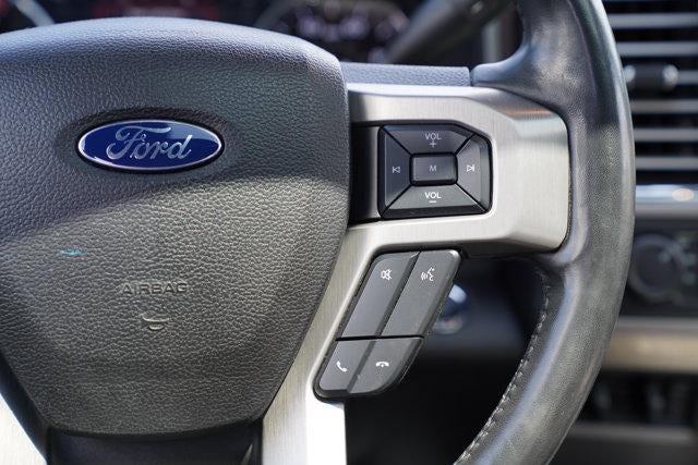 2017 Ford Super Duty F-350 SRW Platinum 4WD Crew Cab 6.75' Box