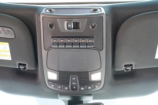 2017 Ford Super Duty F-350 SRW Platinum 4WD Crew Cab 6.75' Box