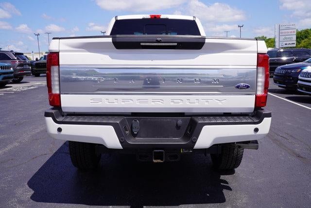 2017 Ford Super Duty F-350 SRW Platinum 4WD Crew Cab 6.75' Box
