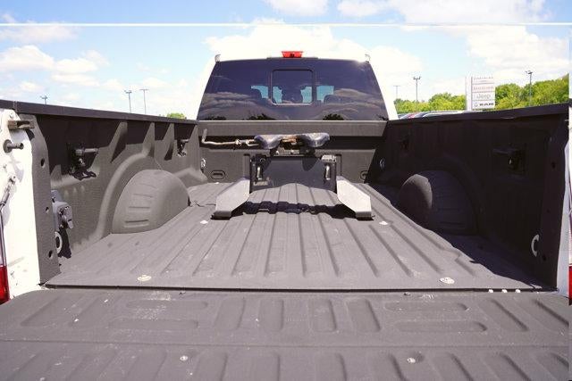 2017 Ford Super Duty F-350 SRW Platinum 4WD Crew Cab 6.75' Box