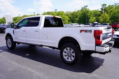 2017 Ford Super Duty F-350 SRW Platinum 4WD Crew Cab 6.75' Box