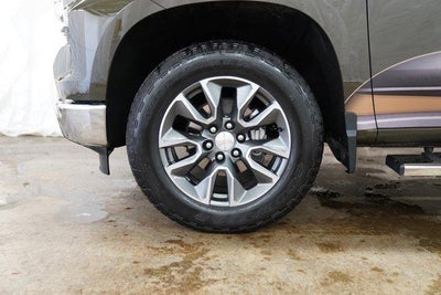 2023 Chevrolet Silverado 1500 Crew Cab Short Box 4-Wheel Drive LT 2FL