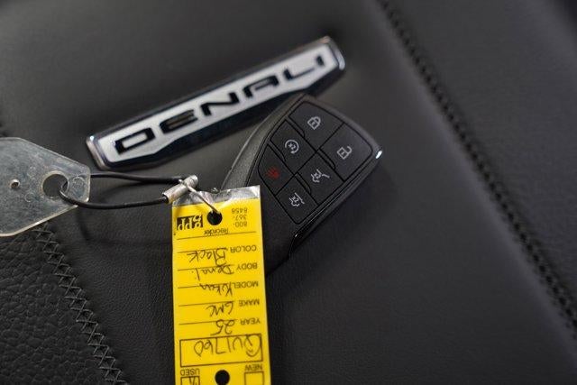 2025 GMC Yukon XL 4WD 4dr Denali