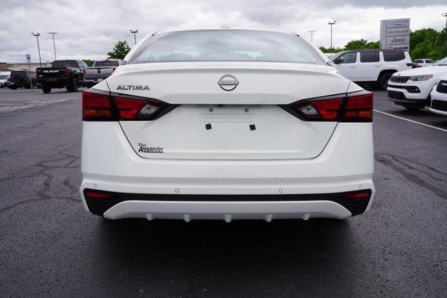 2025 Nissan Altima SV FWD