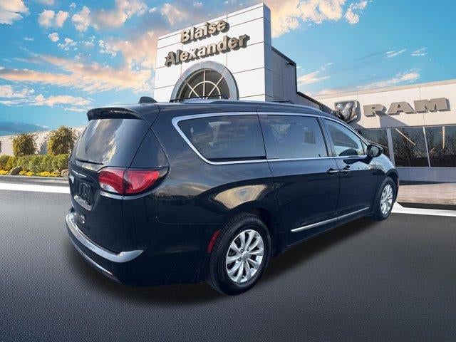 2018 Chrysler Pacifica Touring L FWD
