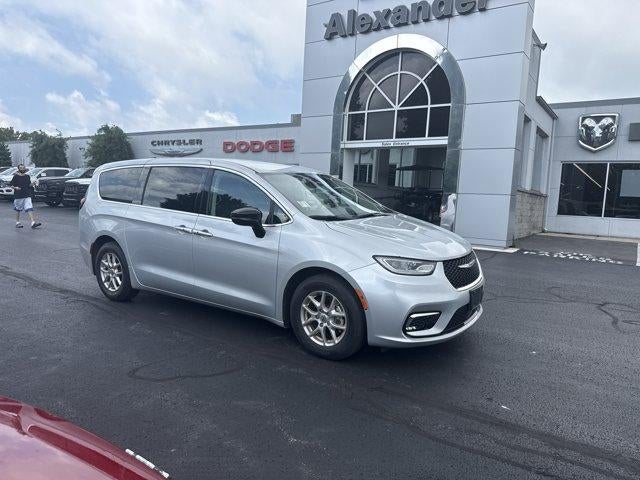 2024 Chrysler Pacifica Touring L FWD