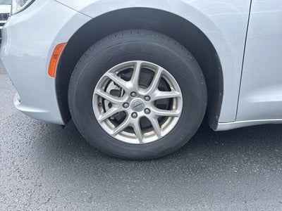 2024 Chrysler Pacifica Touring L FWD