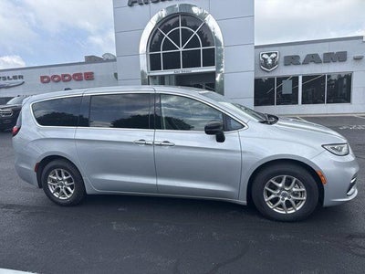 2024 Chrysler Pacifica Touring L FWD