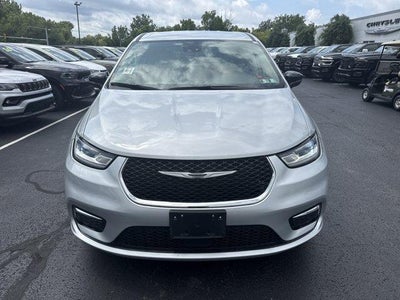 2024 Chrysler Pacifica Touring L FWD