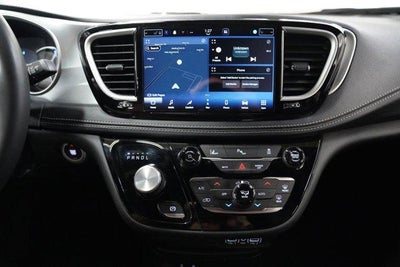 2023 Chrysler Pacifica Hybrid Touring L FWD