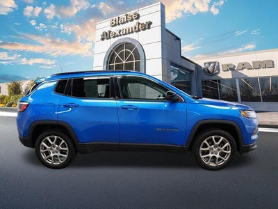 2022 Jeep Compass Latitude Lux