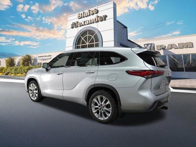 2022 Toyota Highlander Hybrid Limited AWD (Natl)