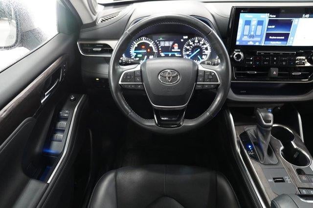 2022 Toyota Highlander Hybrid Limited AWD (Natl)