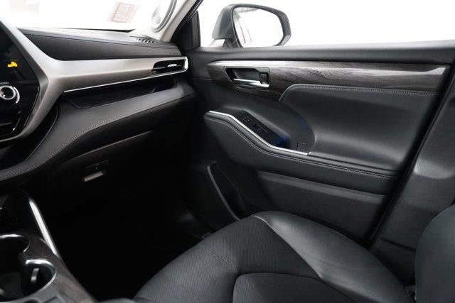 2022 Toyota Highlander Hybrid Limited AWD (Natl)