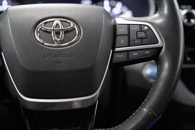 2022 Toyota Highlander Hybrid Limited AWD (Natl)