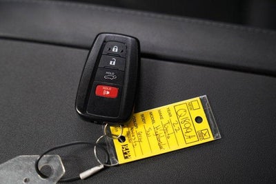 2022 Toyota Highlander Hybrid Limited AWD (Natl)