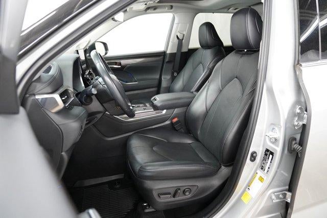 2022 Toyota Highlander Hybrid Limited AWD (Natl)
