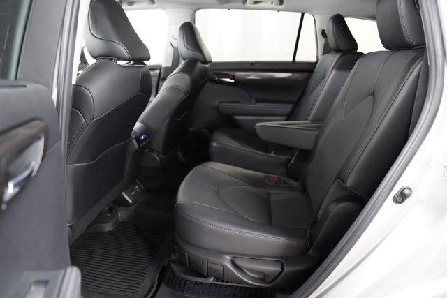 2022 Toyota Highlander Hybrid Limited AWD (Natl)