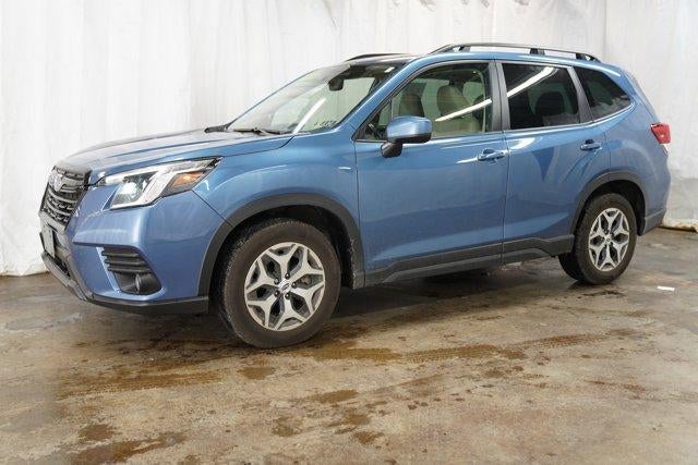 2022 Subaru Forester Premium CVT