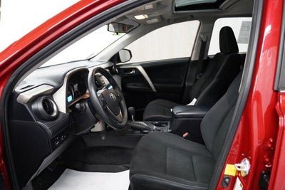 2015 Toyota RAV4 AWD 4dr XLE (Natl)