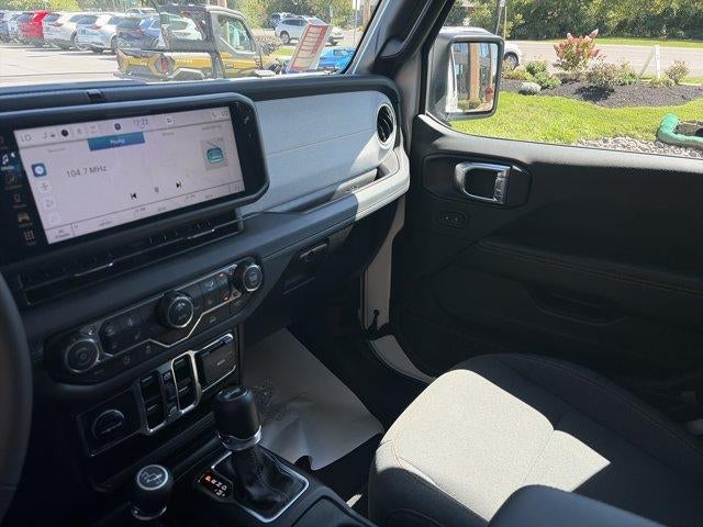 2026 Jeep Wrangler Sahara 4 Door 4x4
