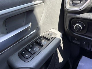 2021 RAM 1500 Big Horn 4x4 Crew Cab 5'7" Box