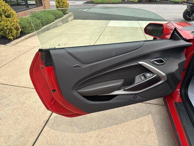 2023 Chevrolet Camaro 2dr Coupe 1LS