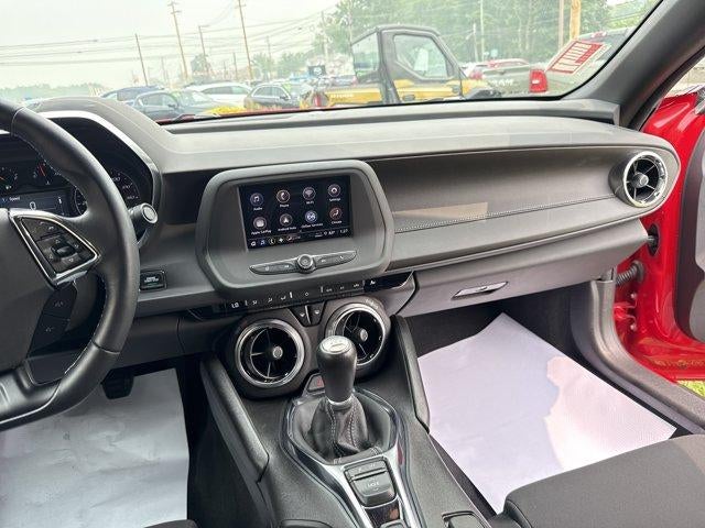 2023 Chevrolet Camaro 2dr Coupe 1LS