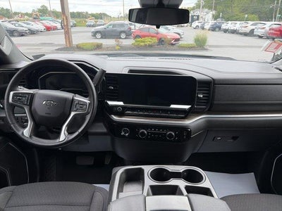 2022 Chevrolet Silverado 1500 Crew Cab Short Box 4-Wheel Drive RST