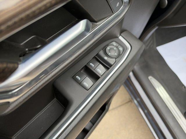 2022 Chevrolet Silverado 1500 Crew Cab Short Box 4-Wheel Drive RST