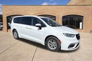 2023 Chrysler Pacifica Touring L FWD