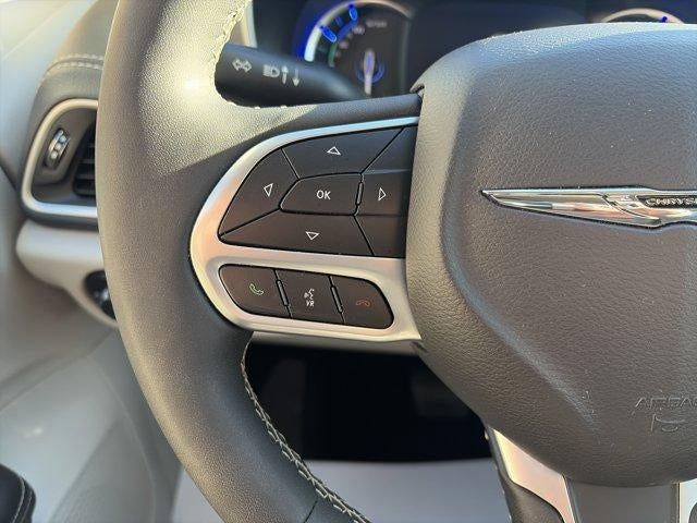 2024 Chrysler Pacifica Hybrid Select FWD