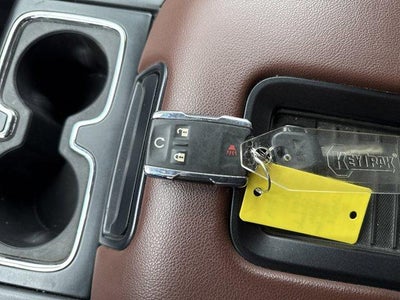 2016 Chevrolet Silverado 1500 Crew Cab Short Box 4-Wheel Drive High Country