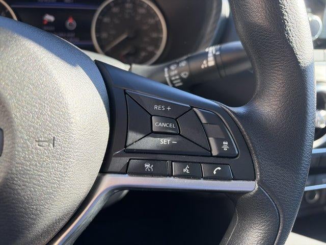 2025 Nissan Sentra SV CVT