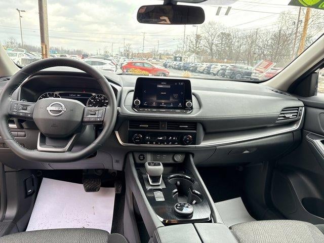 2025 Nissan Rogue AWD SV