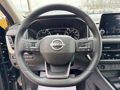 2025 Nissan Rogue AWD SV