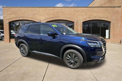 2025 Nissan Pathfinder SV 4WD