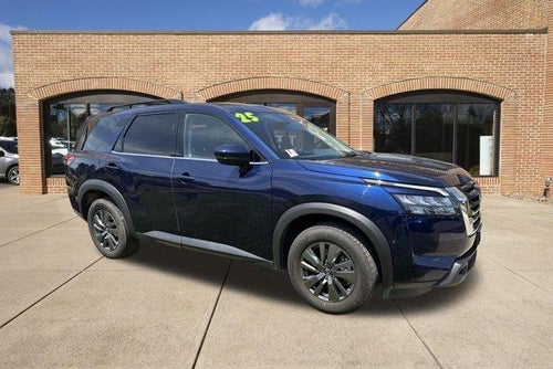 2025 Nissan Pathfinder SV 4WD