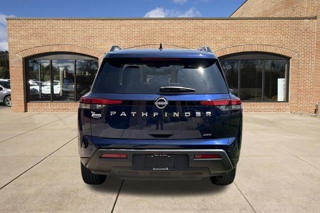 2025 Nissan Pathfinder SV 4WD