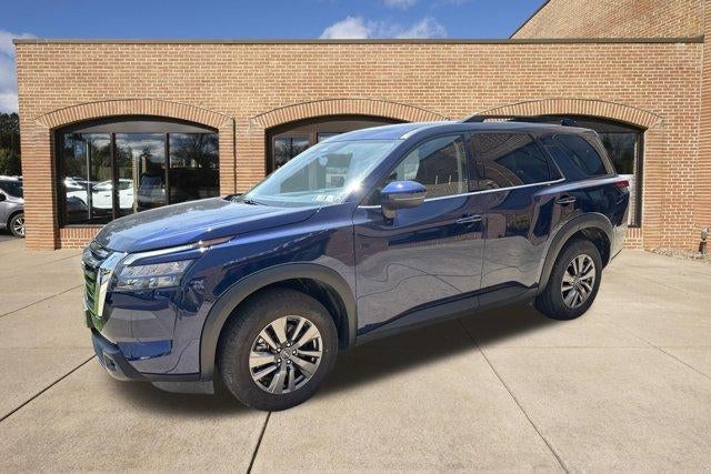 2025 Nissan Pathfinder SV 4WD