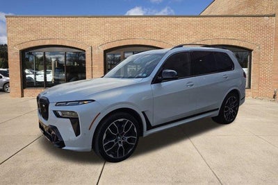 2026 BMW X7 M60i Sports Activity Vehicle