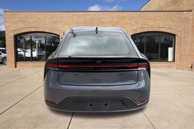 2025 Toyota Prius LE (Natl)