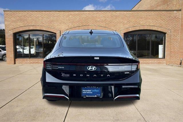 2025 Hyundai SONATA Hybrid Limited FWD