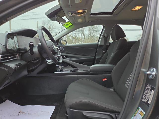 2025 Hyundai ELANTRA SEL Convenience IVT