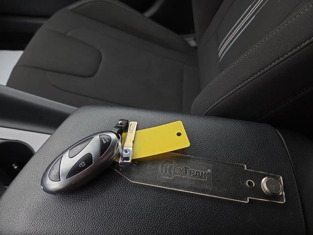 2025 Hyundai ELANTRA SEL Convenience IVT