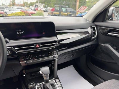 2025 Kia Seltos S IVT AWD